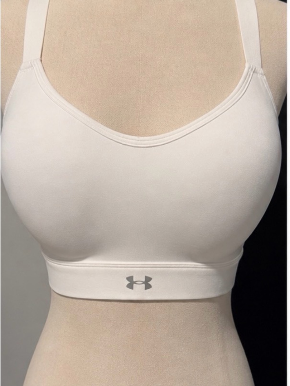 NWT Under Armour White Crossback Padded Sports Bra